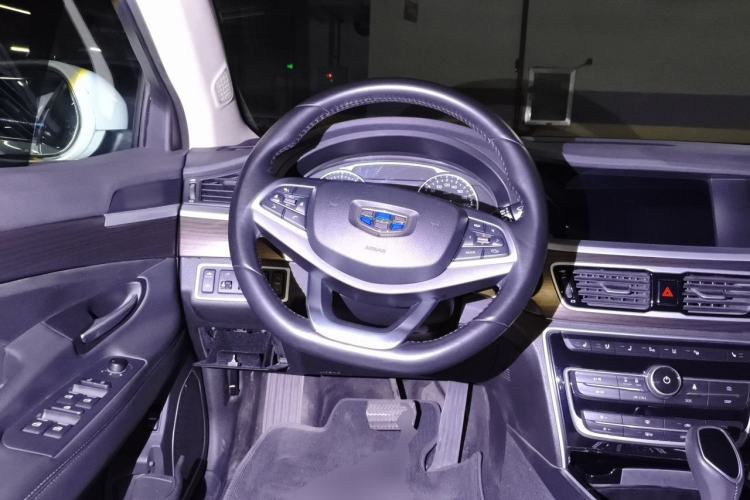 Used Geely Auto Emgrand GT 2017 1.8T Flagship 4G Edition Steering Wheel
