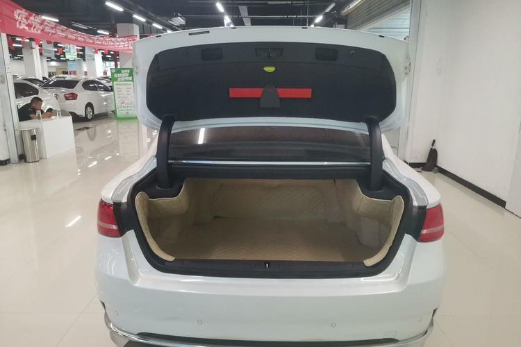 Used Geely Auto Emgrand GT 2017 2.4L Luxury Model Trunk