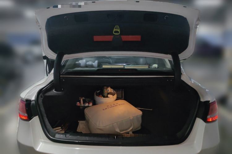 Used Geely Auto Emgrand GT 2017 1.8T Luxury Model Trunk