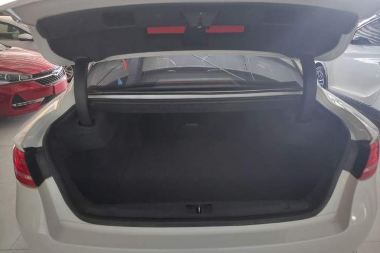 Used Geely Auto Emgrand GT 2017 1.8T Luxury Model Trunk