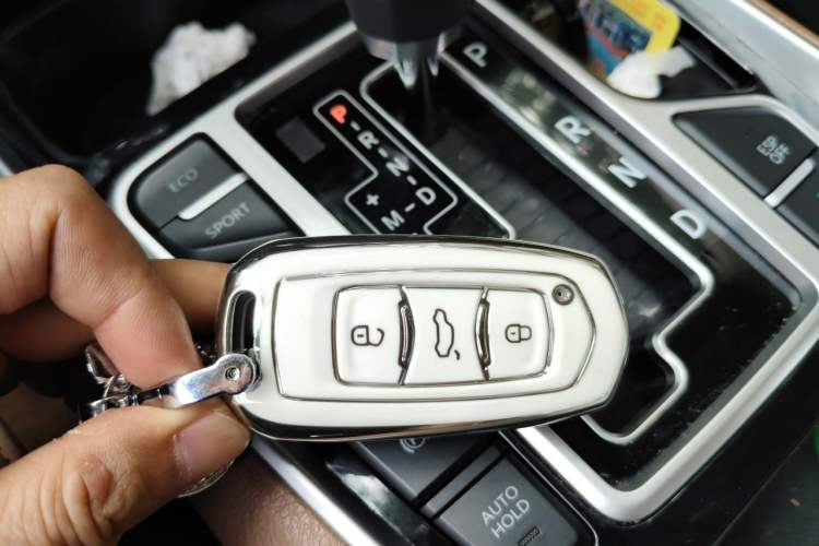 Used Geely Auto Emgrand GT 2017 2.4L Comfort Model Vehicle Key