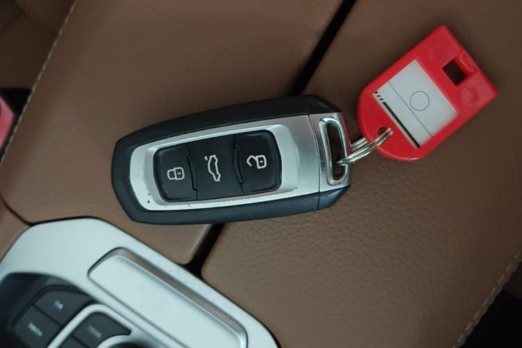 Used Geely Auto Emgrand GT 2017 2.4L Comfort Model Vehicle Key