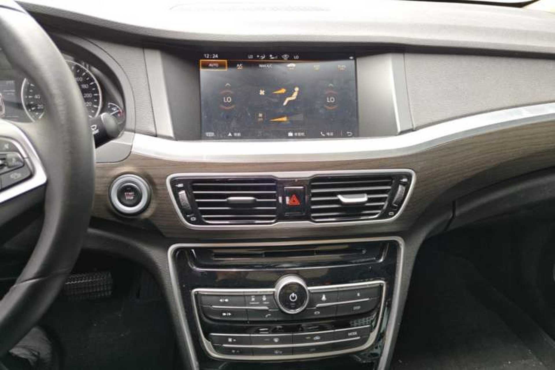Used Geely Auto Emgrand GT 2017 1.8T Luxury Model Audio And AC Panel