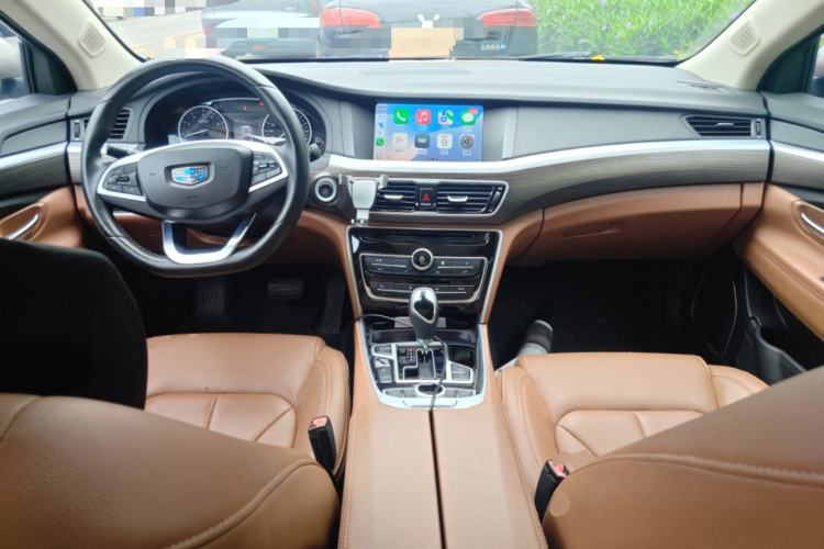 Used Geely Auto Emgrand GT 2017 1.8T Luxury Model Center Console