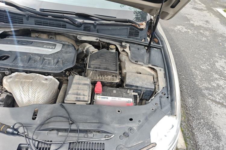 Used Geely Auto Emgrand GT 2017 2.4L Comfort Model Engine Bay Left
