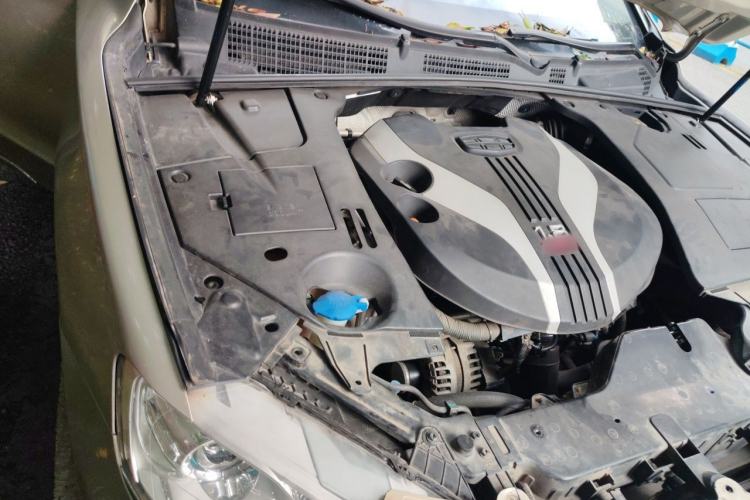 Used Geely Auto Emgrand GT 2017 1.8T Luxury Model Engine Bay Right