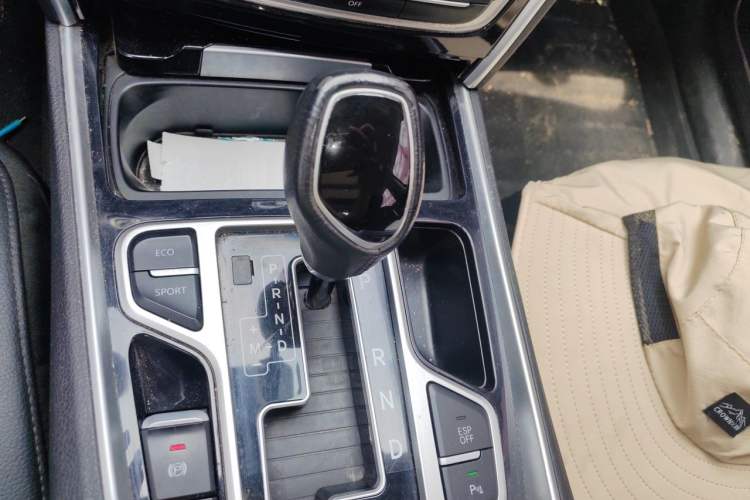 Used Geely Auto Emgrand GT 2017 1.8T Luxury Model Gear Lever