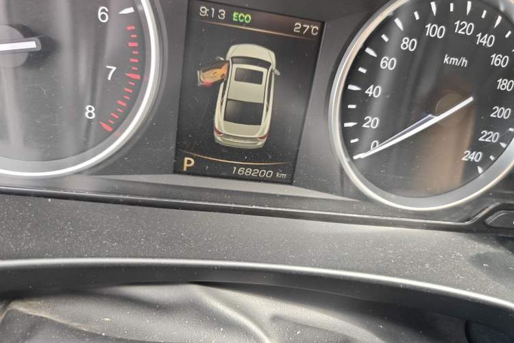 Used Geely Auto Emgrand GT 2017 2.4L Comfort Model Odometer Close Up