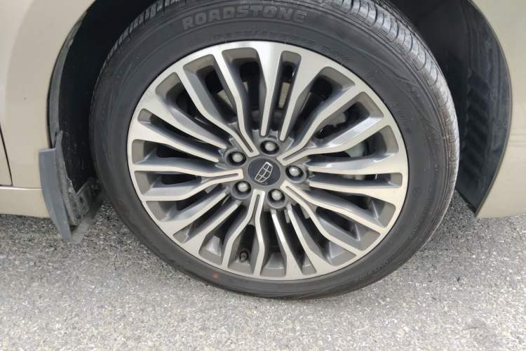 Used Geely Auto Emgrand GT 2017 1.8T Luxury Model Right Front Wheel Hub