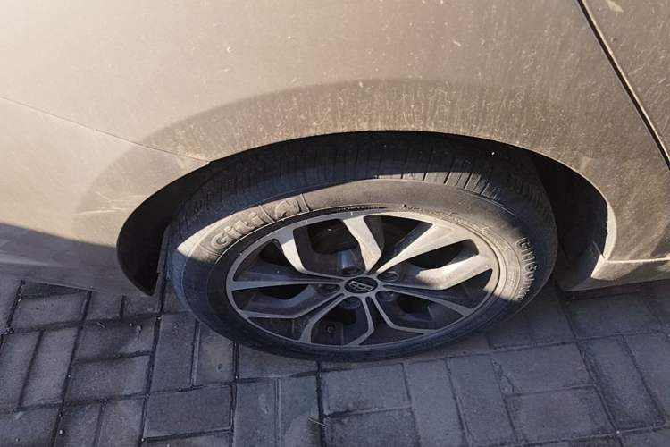 Used Geely Auto Emgrand GT 2017 2.4L Comfort Model Right Rear Wheel Hub