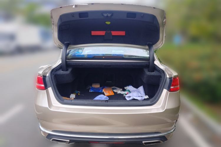 Used Geely Auto Emgrand GT 2017 1.8T Luxury Model Trunk