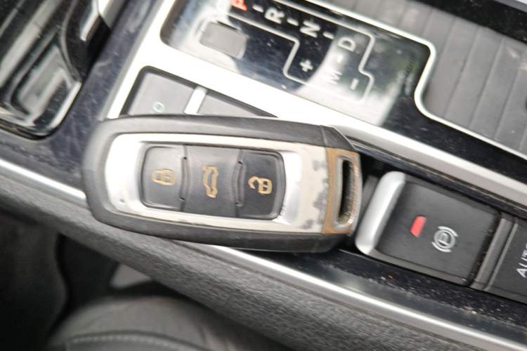 Used Geely Auto Emgrand GT 2017 1.8T Luxury Model Vehicle Key