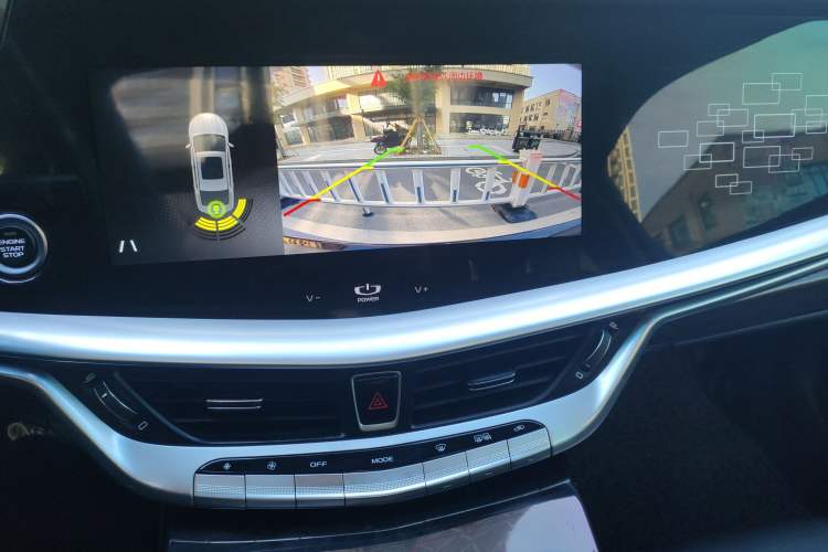 Used Geely Auto Emgrand GT 2018 1.5T MHEV Yaoxiang Edition Audio And AC Panel