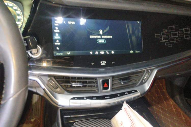 Used Geely Auto Emgrand GT 2018 1.5T MHEV Yaoxiang Edition Audio And AC Panel