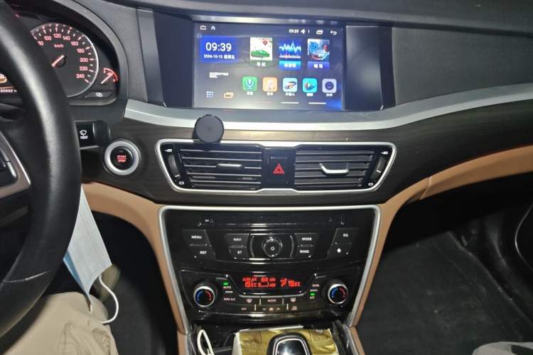 Used Geely Auto Emgrand GT 2018 1.8T Comfort Smart Leading Edition Audio And AC Panel