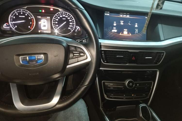 Used Geely Auto Emgrand GT 2018 1.8T Zunshang Zhiling Edition Center Console