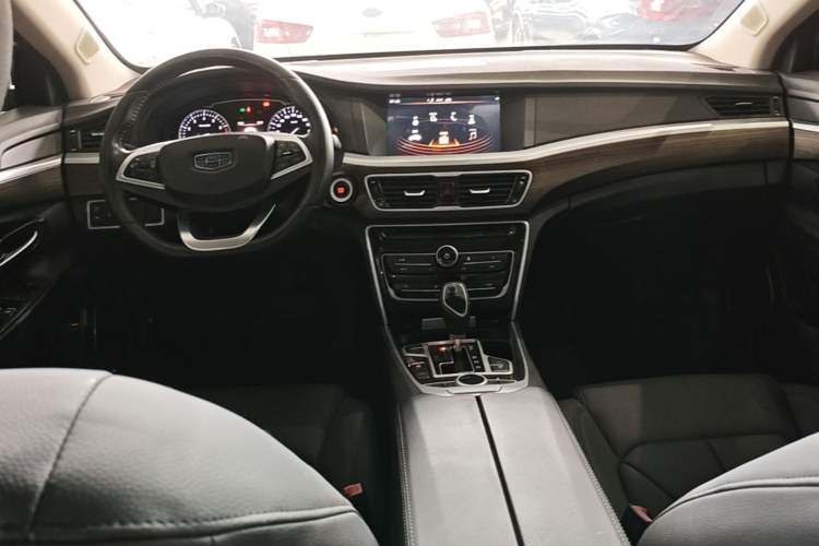 Used Geely Auto Emgrand GT 2018 1.8T Zunshang Zhiling Edition Center Console