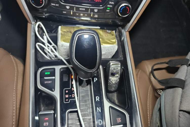 Used Geely Auto Emgrand GT 2018 1.8T Comfort Smart Leading Edition Gear Lever