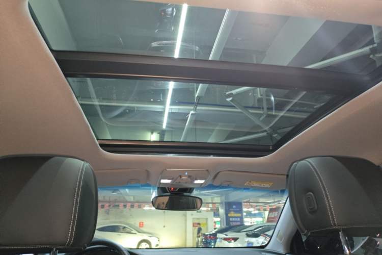 Used Geely Auto Emgrand GT 2018 1.5T MHEV Yaoxiang Edition Headliner