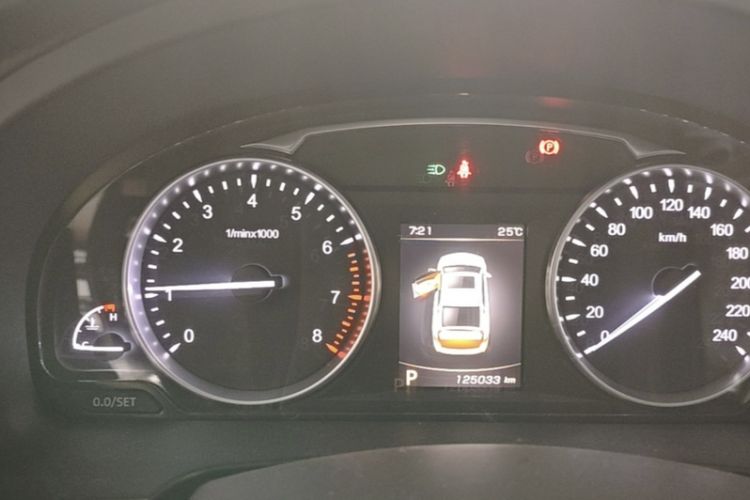 Used Geely Auto Emgrand GT 2018 1.8T Zunshang Zhiling Edition Odometer Close Up
