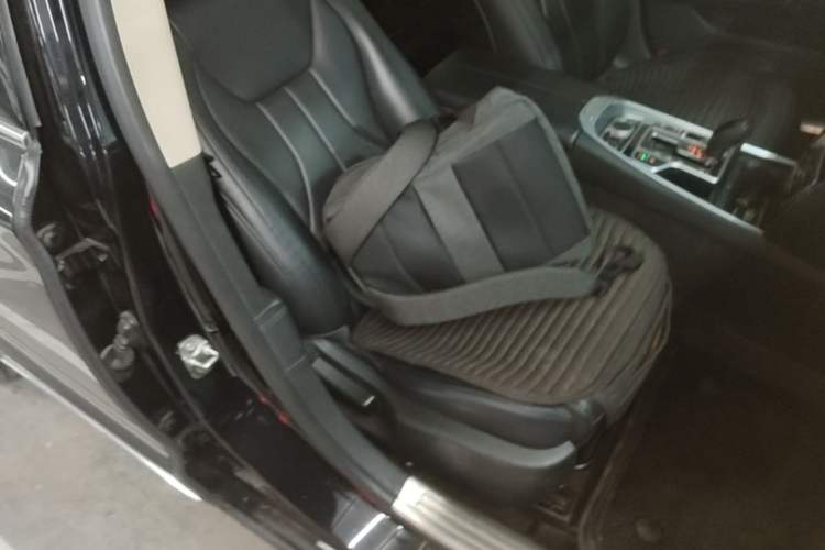 Used Geely Auto Emgrand GT 2018 1.8T Zunshang Zhiling Edition Right Front Seat