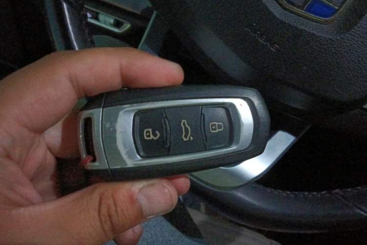 Used Geely Auto Emgrand GT 2018 1.5T MHEV Yaoxiang Edition Vehicle Key
