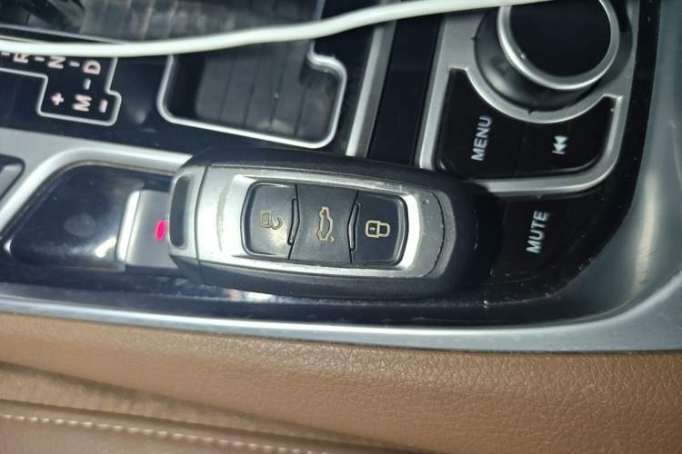 Used Geely Auto Emgrand GT 2018 1.8T Comfort Smart Leading Edition Vehicle Key