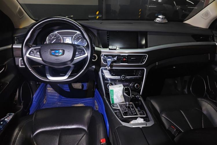 Used Geely Auto Emgrand GT 2018 1.8T Comfort Smart Leading Edition Center Console