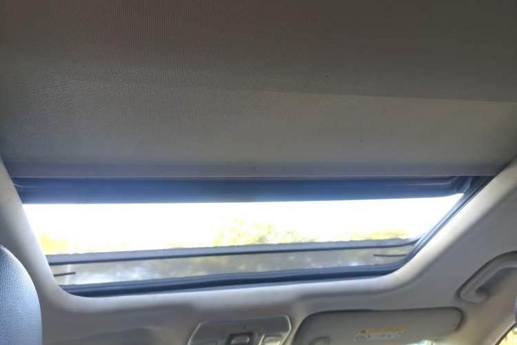 Used Geely Auto Emgrand GT 2018 1.8T Comfort Smart Leading Edition Headliner