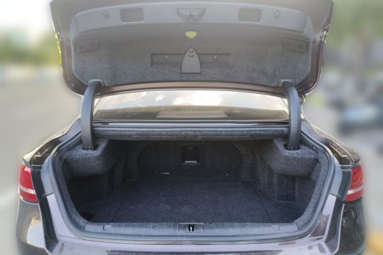 Used Geely Auto Emgrand GT 2018 1.8T Zunshang Zhiling Edition Trunk
