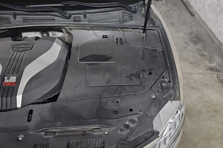 Used Geely Auto Emgrand GT 2018 1.8T Zunshang Zhiling Edition Engine Bay Left