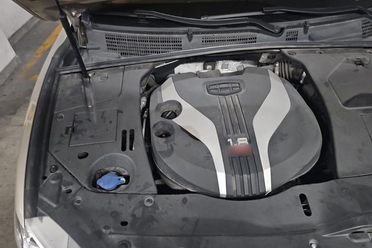 Used Geely Auto Emgrand GT 2018 1.8T Zunshang Zhiling Edition Engine Bay Right