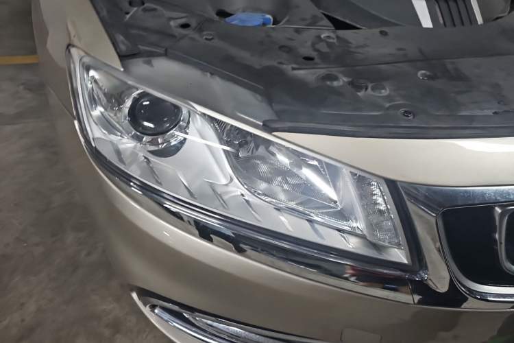 Used Geely Auto Emgrand GT 2018 1.8T Zunshang Zhiling Edition Right Front Headlight