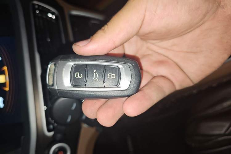 Used Geely Auto Emgrand GT 2018 1.8T Zunshang Zhiling Edition Vehicle Key