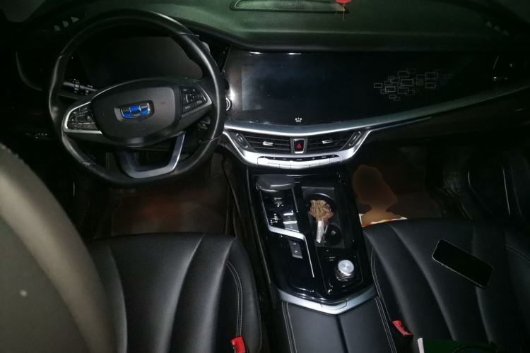 Used Geely Auto Emgrand GT 2018 1.5T MHEV Yaoxiang Edition Center Console