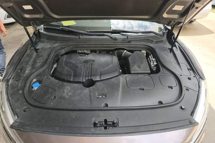 Used Geely Auto Emgrand GT 2018 1.5T MHEV Yaozhi Edition Engine Bay