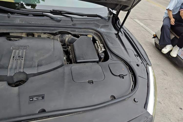 Used Geely Auto Emgrand GT 2018 1.5T MHEV Yaoxiang Edition Engine Bay Left