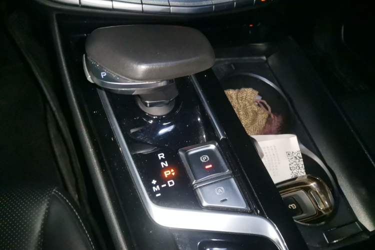 Used Geely Auto Emgrand GT 2018 1.5T MHEV Yaoxiang Edition Gear Lever