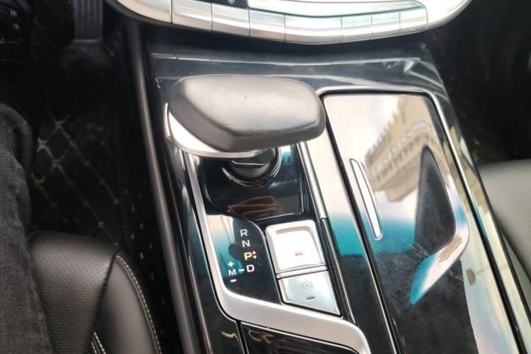 Used Geely Auto Emgrand GT 2018 1.5T MHEV Yaoxiang Edition Gear Lever