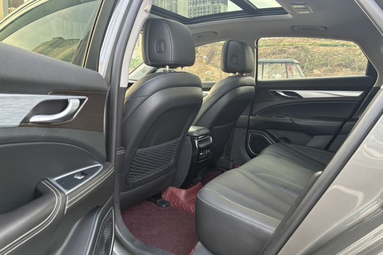 Used Geely Auto Emgrand GT 2018 1.5T MHEV Yaoxiang Edition Interior 6