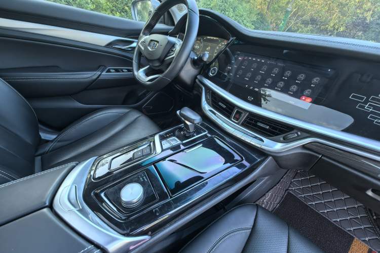 Used Geely Auto Emgrand GT 2018 1.5T MHEV Yaoxiang Edition Interior 9