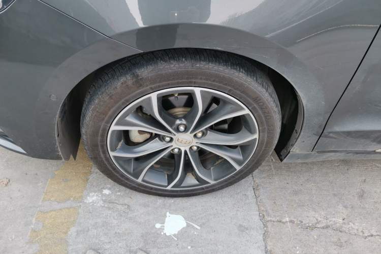 Used Geely Auto Emgrand GT 2018 1.5T MHEV Yaozun Edition Left Front Wheel Hub