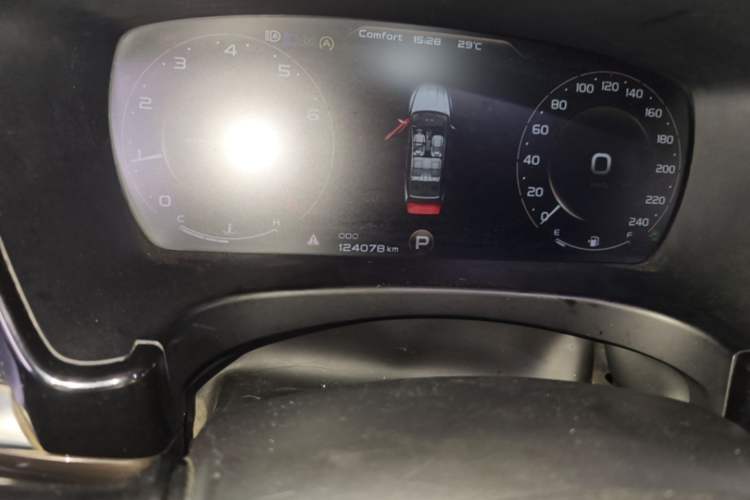 Used Geely Auto Emgrand GT 2018 1.5T MHEV Yaozhi Edition Odometer Close Up
