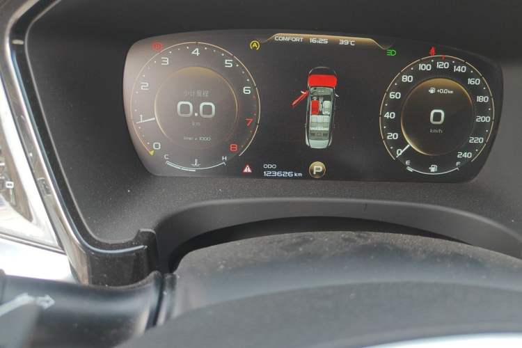 Used Geely Auto Emgrand GT 2018 1.5T MHEV Yaozun Edition Odometer Close Up