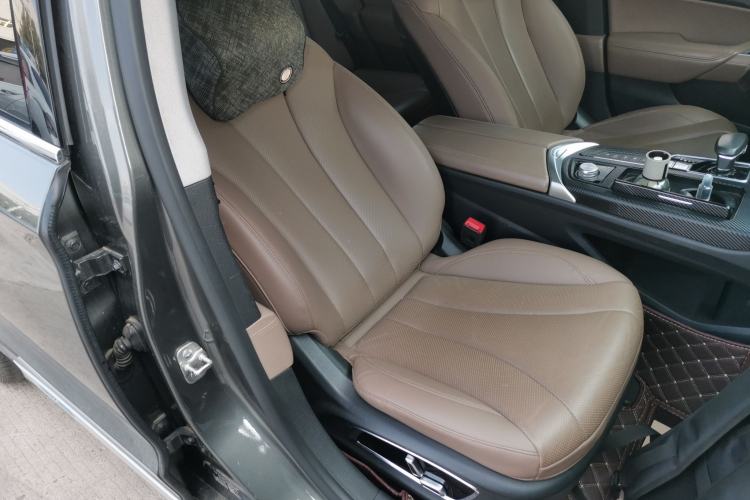 Used Geely Auto Emgrand GT 2018 1.5T MHEV Yaozun Edition Right Front Seat