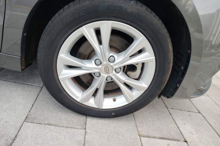 Used Geely Auto Emgrand GT 2018 1.5T MHEV Yaoxiang Edition Right Front Wheel Hub