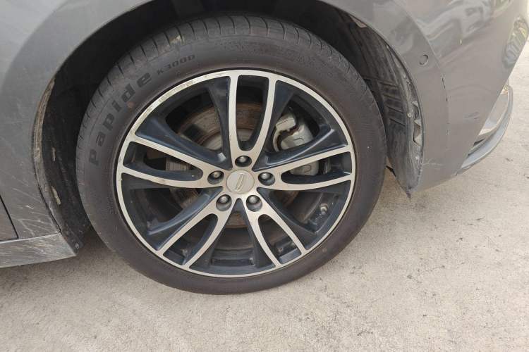 Used Geely Auto Emgrand GT 2018 1.5T MHEV Yaozun Edition Right Front Wheel Hub