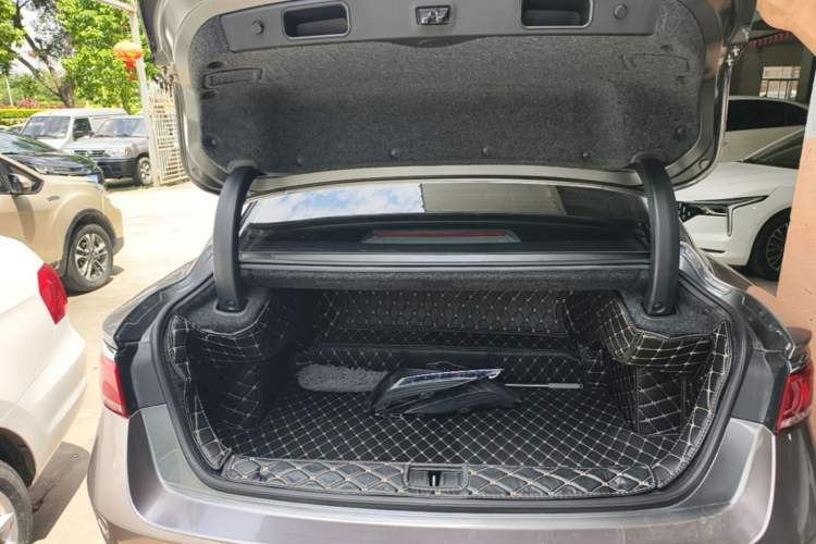 Used Geely Auto Emgrand GT 2018 1.5T MHEV Yaozhi Edition Trunk