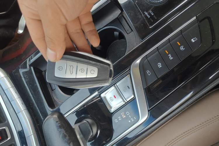 Used Geely Auto Emgrand GT 2018 1.5T MHEV Yaozun Edition Vehicle Key