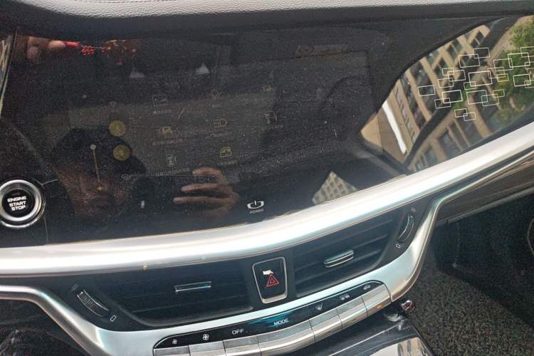 Used Geely Auto Emgrand GT 2018 1.5T MHEV Yaozhi Edition Audio And AC Panel